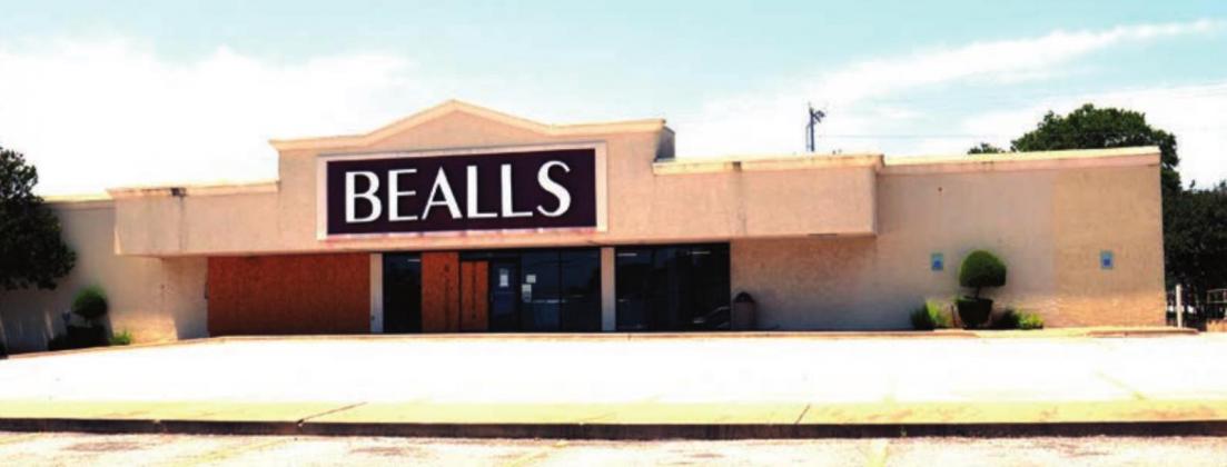 Burnet has chosen the Austin firm of Seaux &amp; Price as architects for the renovation of the vacant Bealls building on Polk Street as a new city hall. File photo