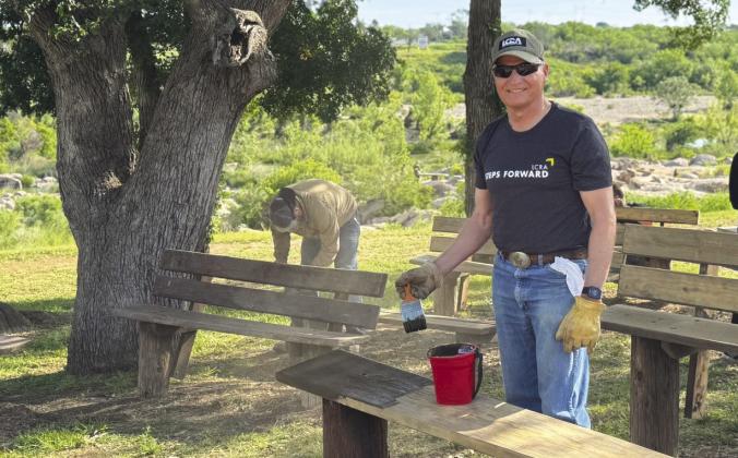 David R. Willmann of Llano County, a member of the LCRA Board of Directors, stained a bench at Grenwelge Park in Llano during LCRA’s Steps Forward Day on April 12. During the annual day of service, employees worked on 36 community projects throughout LCRA’s service territory.